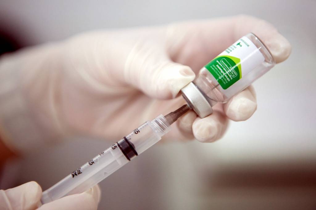 https://www.jornalacomarca.com.br/wp-content/uploads/2020/04/vacinação-gripe.jpg