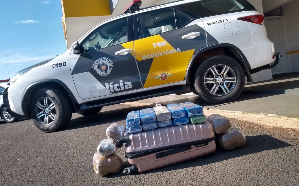 Polícia Rodoviária apreende quase 23 kg de maconha em Avaré