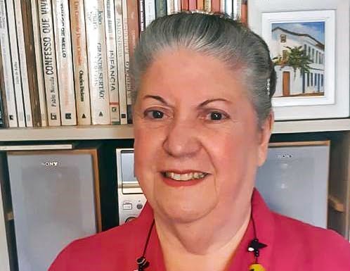 Ensinar com afeto, a melhor lição da octogenária que forma educadores