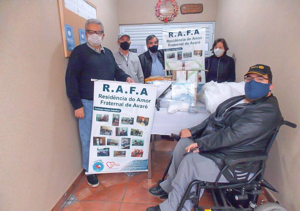 Rotary Avaré doou materiais de combate a Covid-19 ao Asilo RAFA