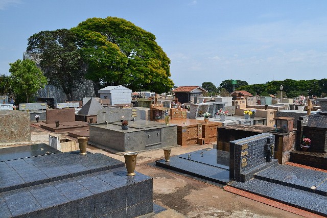 https://www.jornalacomarca.com.br/wp-content/uploads/2021/05/Cemiterio-Municipal.jpg