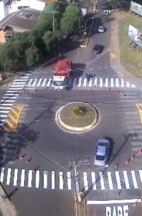 Piraju altera preferência de trânsito em cruzamento no centro da cidade