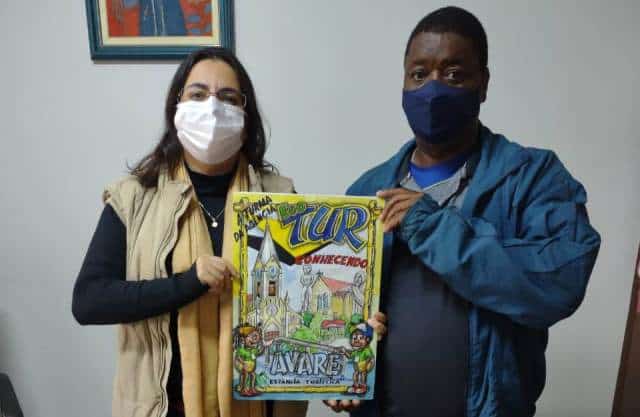 Cartunista Flávio de Oliveira lança cartilha voltada à divulgação de Avaré