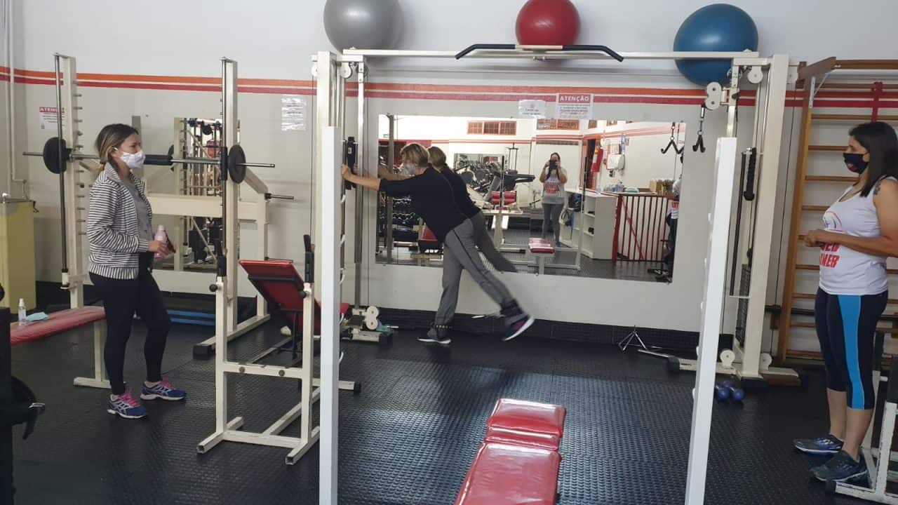 Academia Power Trainer oferece exercícios físicos gratuitos para pessoas recuperadas da Covid-19