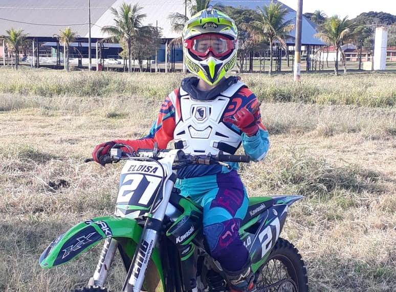 Competidora de Avaré é destaque em campeonato de motocross