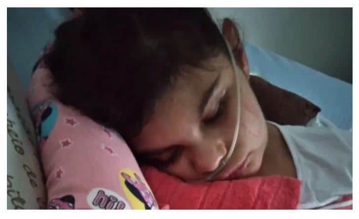 Familiares e amigos fazem vaquinha para cirurgia da Helô