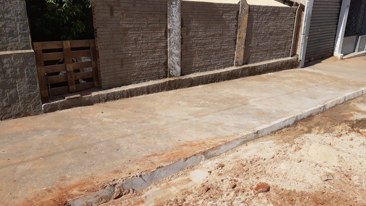 Prefeitura de Avaré recupera rua na região central danificada pelas chuvas
