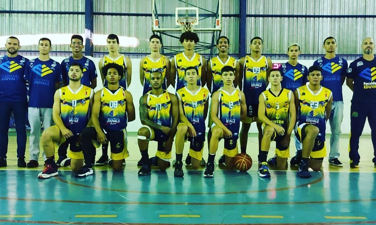 https://www.jornalacomarca.com.br/wp-content/uploads/2022/04/Esporte-basquete-Avare-sub-18-1203x720.jpg