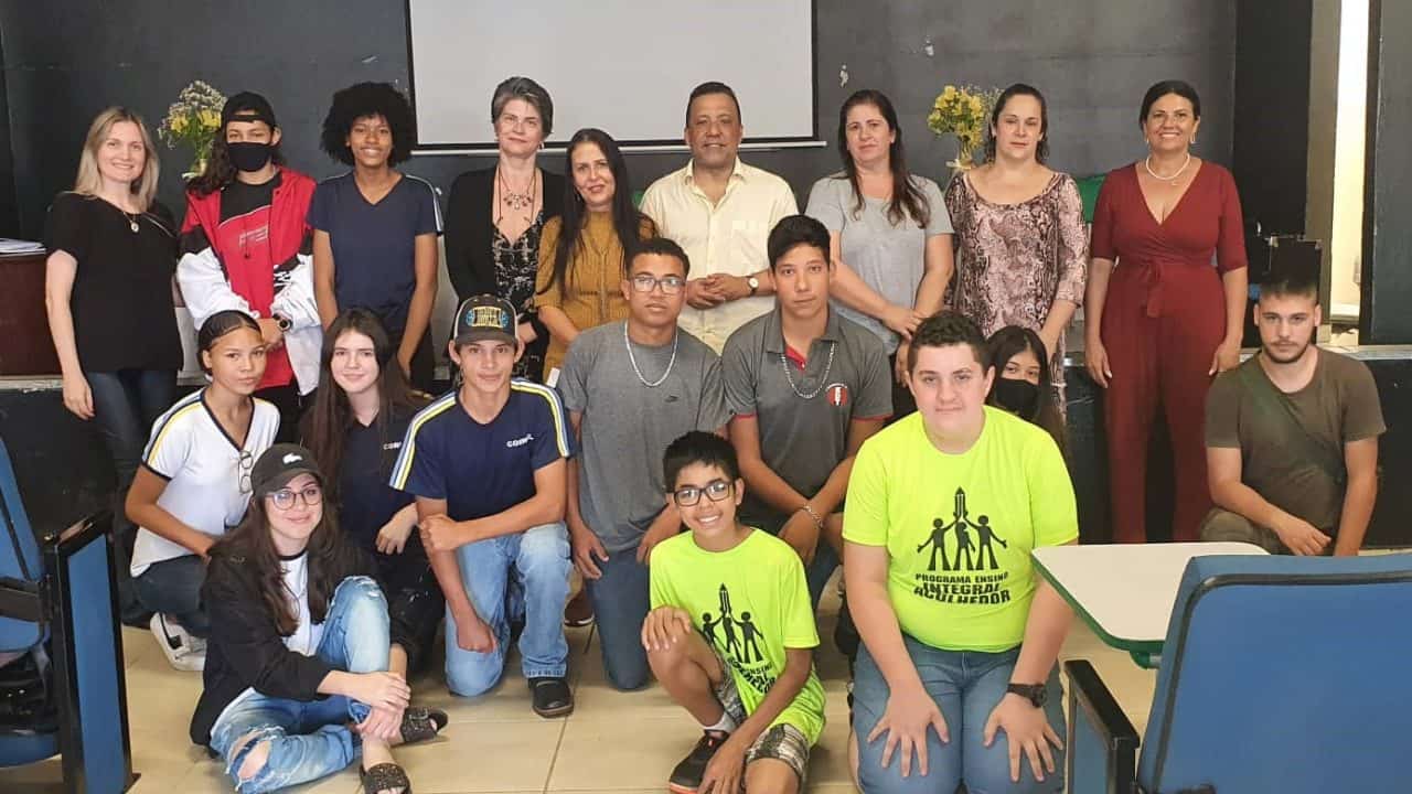 Toma posse a diretoria do Grêmio Estudantil da Escola Cel. João Cruz