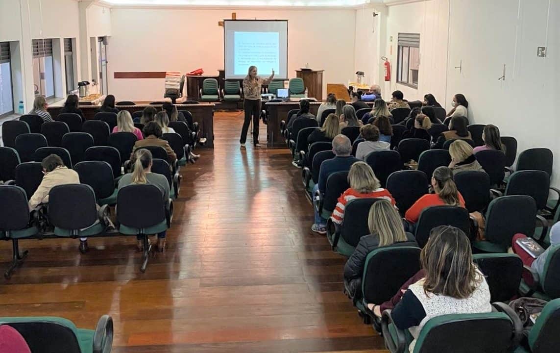 Conselho Tutelar passa por capacitação sobre o Estatuto da Criança e do Adolescente