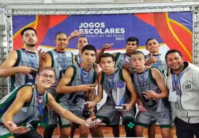 Basquete da “João Teixeira de Araújo” é campeão dos Jogos Escolares 2022
