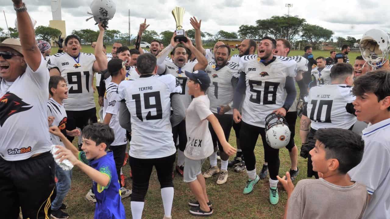 Avaré Lions vence campeonato regional de futebol americano
