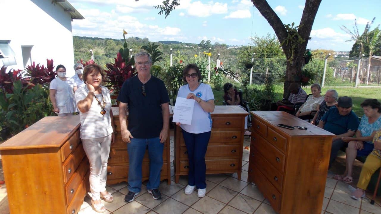 Rotary Club de Avaré realiza doação de móveis ao Asilo ao RAFA