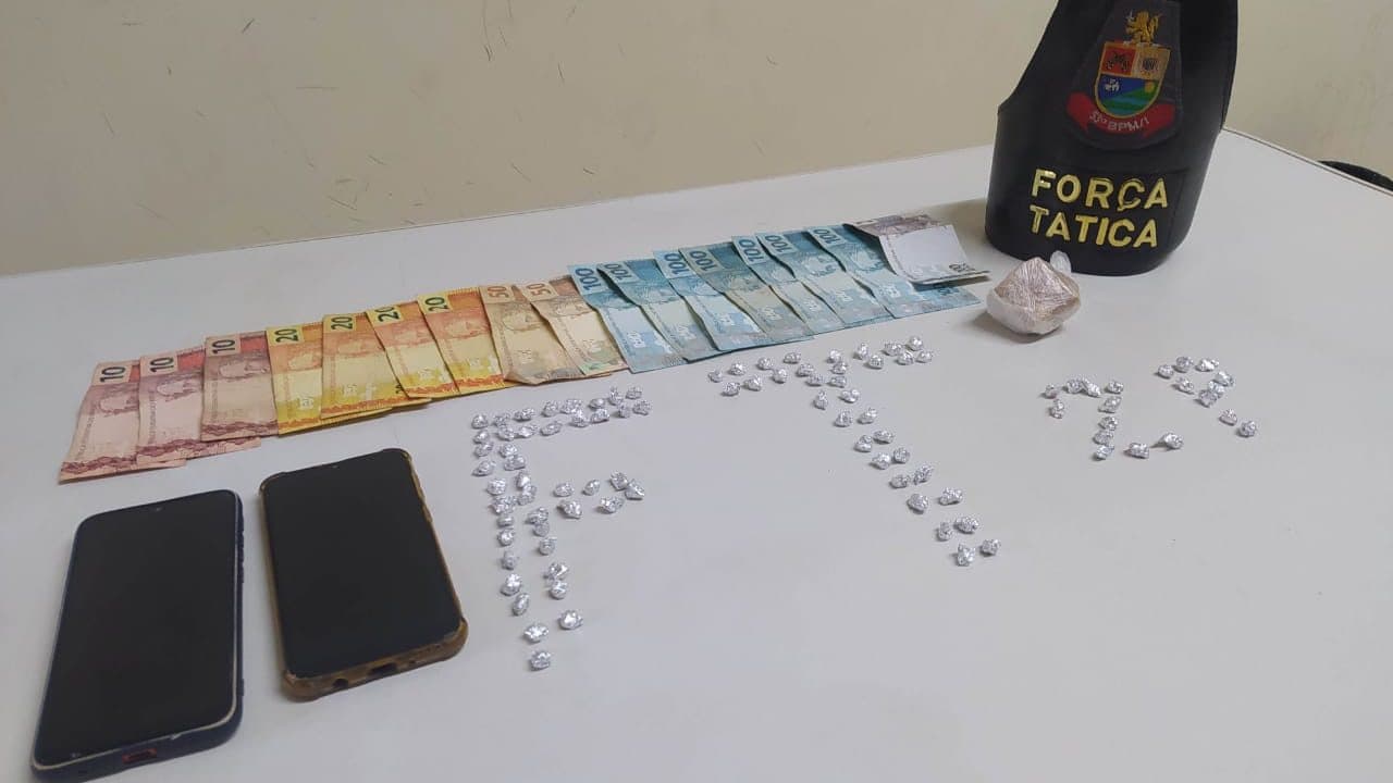 Força Tática prende dois homens por tráfico no Bairro Jurumirim