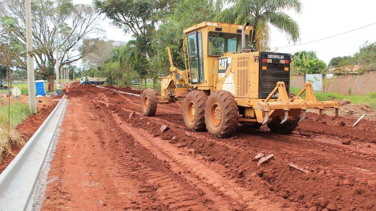 Prefeitura de Avaré inicia trabalhos para pavimentação da Avenida Guarujá