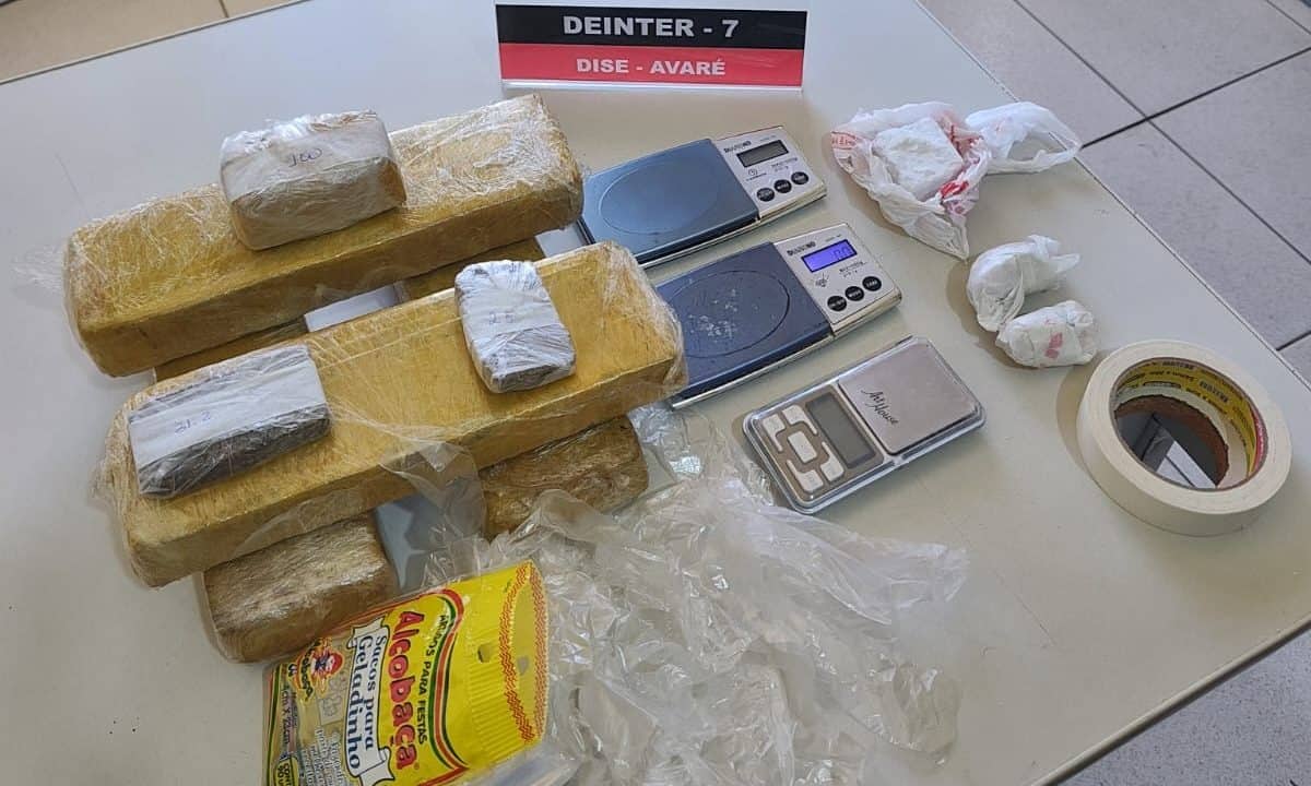 Polícia Civil apreende mais de três quilos de drogas em matagal no Jardim Vera Cruz