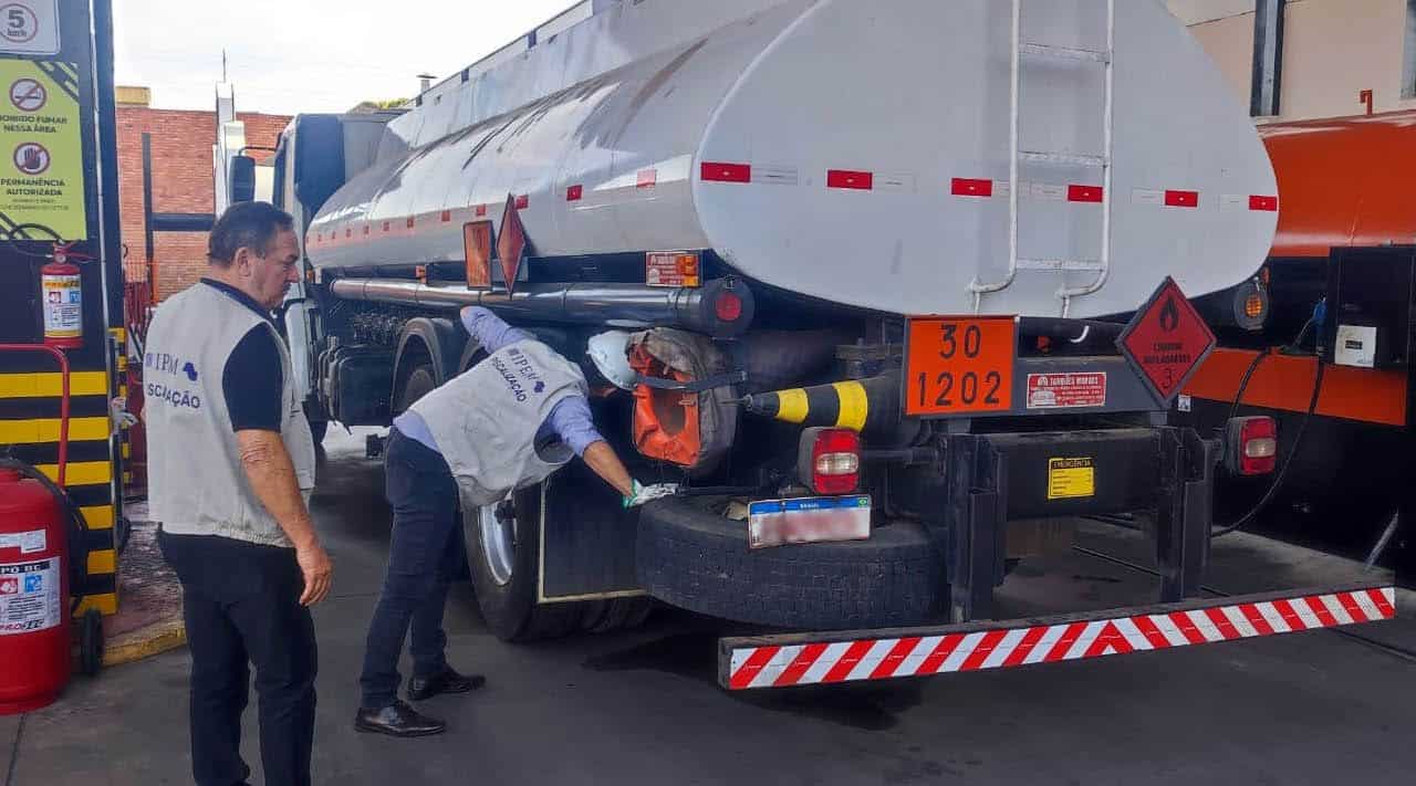 Ipem-SP constata fraude em veículo que transportava produto perigoso em Avaré