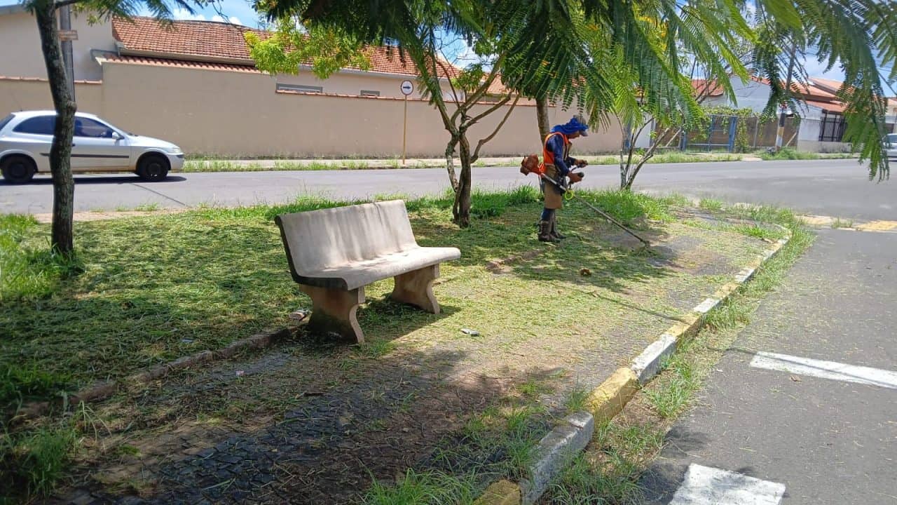 Governo Roberto Araujo realiza manutenção em diversos pontos da cidade