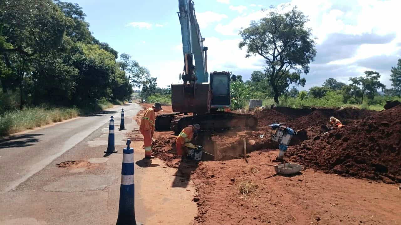 Obras para duplicação da Avenida Copacabana são retomadas