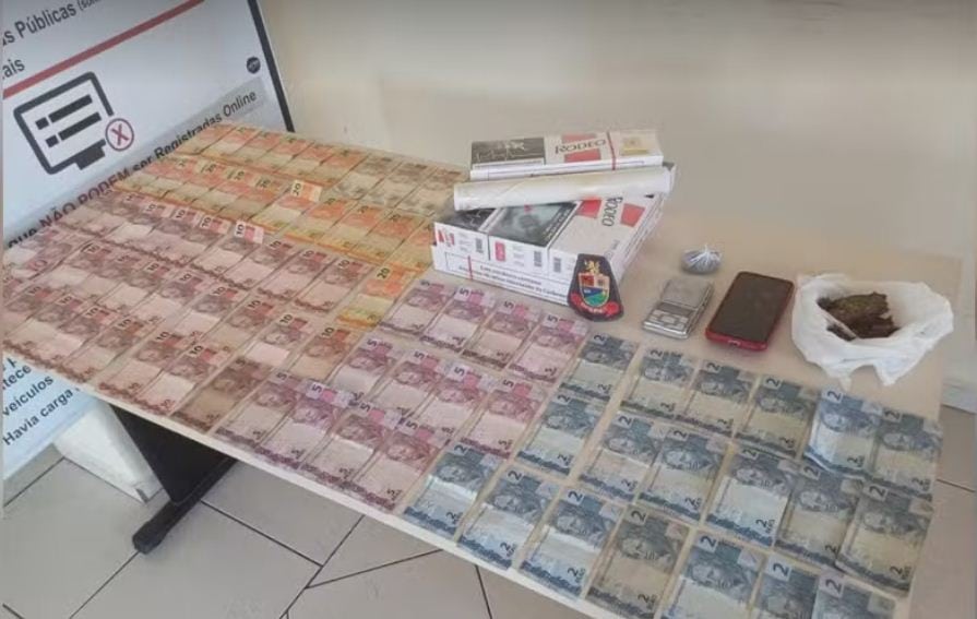 Mulher é presa vendendo drogas e cigarros contrabandeados em minimercado de Avaré