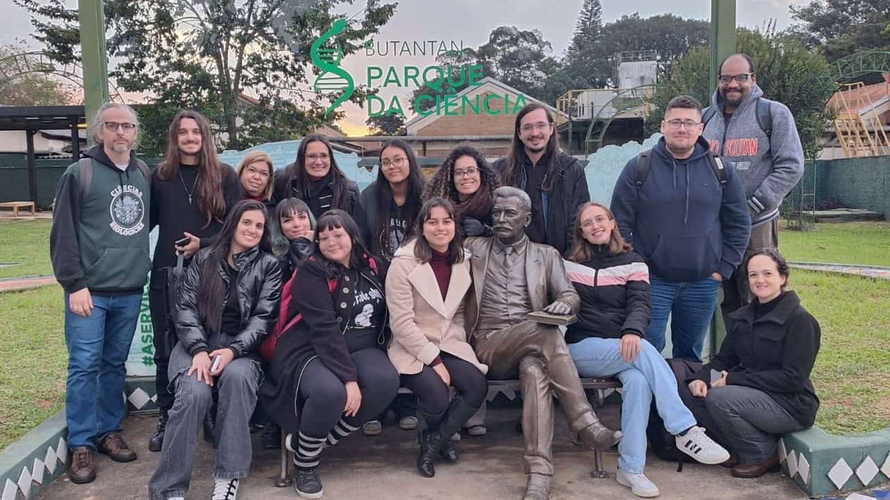 Alunos de biologia do IFSP-Avaré realizam de visitas técnicas aos museus da USP e ao Butantan