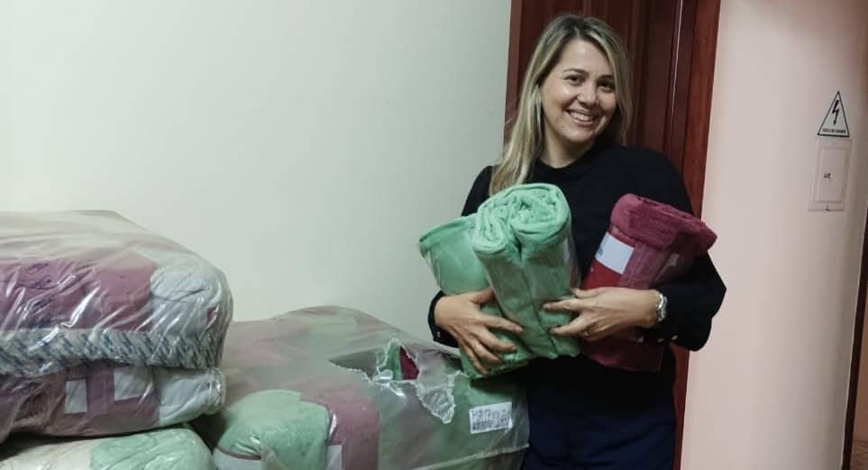 Fundo Social reforça Campanha do Agasalho com cobertores conquistados em São Paulo