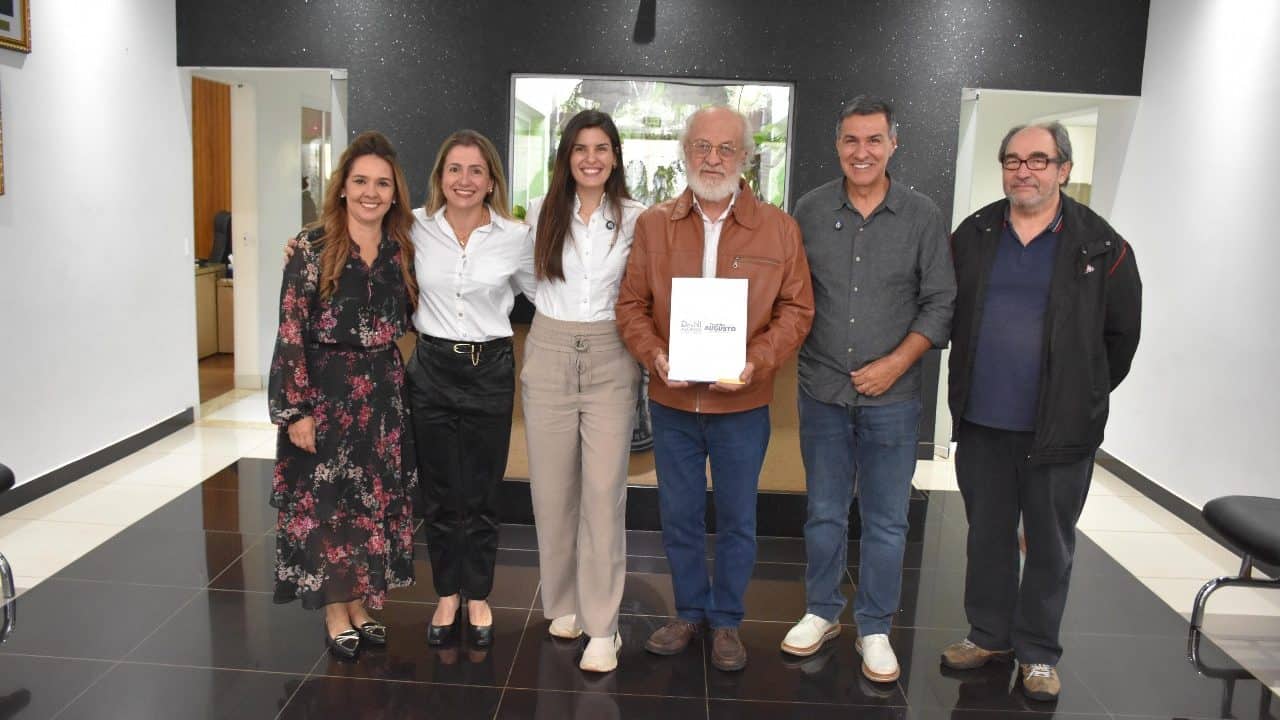 Vice-prefeita Kika Monteiro garante R$ 600 mil para Avaré com apoio de deputados