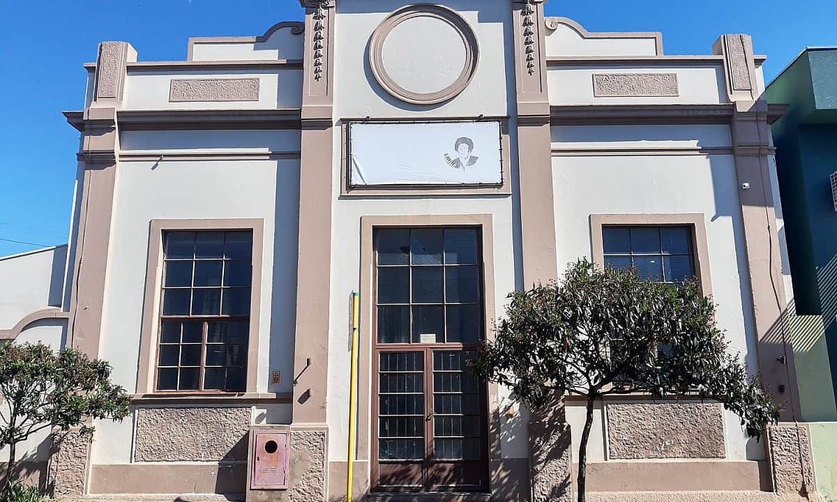 Grupo Entre Máscaras estreia curta teatral no Centro Cultural