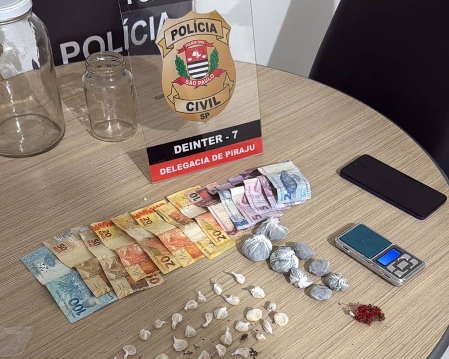 Mulher de 22 anos é presa em flagrante em operação contra o tráfico em Piraju