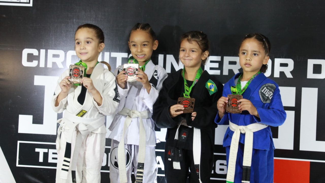 Circuito Interior de Jiu-Jitsu reúne 800 atletas e movimenta Avaré em grande evento esportivo