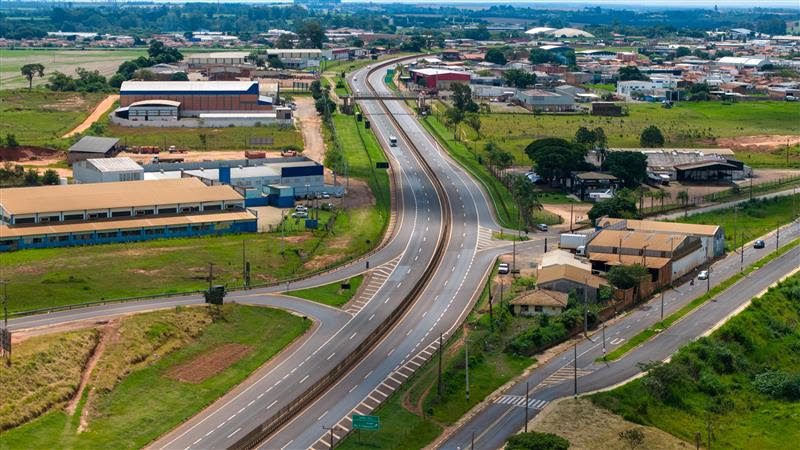 Novo viaduto na SP-255 fará ligação entre Terras de São José e Brabância