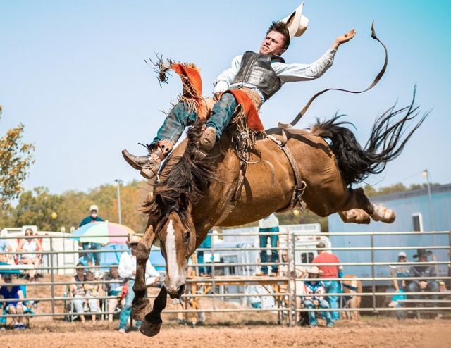 Barra Grande recebe rodeio em cutiano neste domingo com programação para toda a família