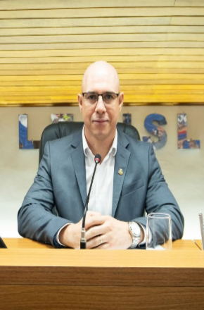Câmara de Avaré arquiva denúncia de cassação contra presidente Samuel Paes por 7 votos a 6
