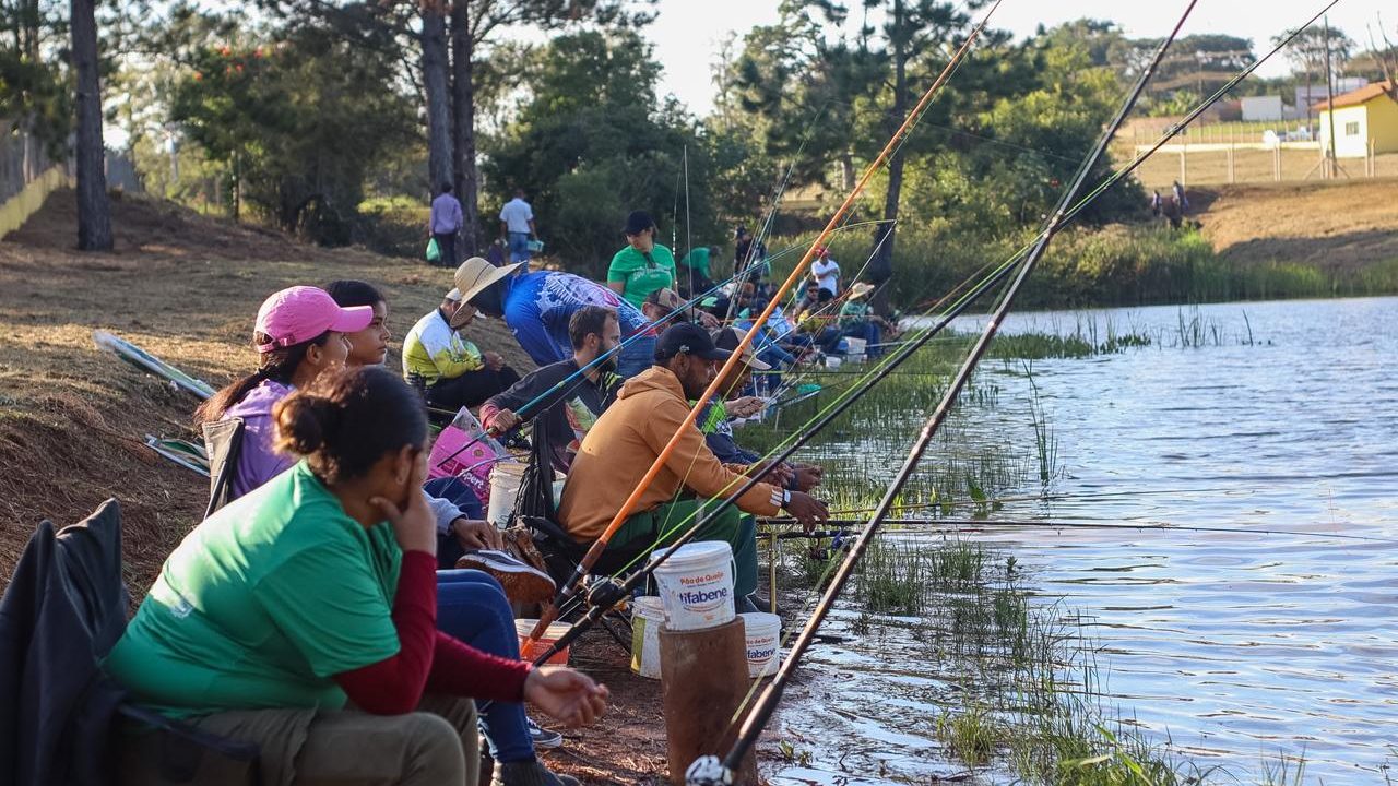 2º Torneio de Pesca movimenta Águas de Santa Bárbara no Dia do Trabalhador