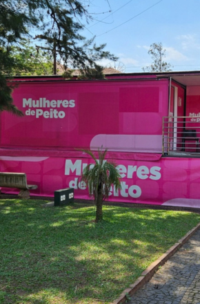 Avaré recebe Carreta Mulheres de Peito para exames gratuitos de mamografia