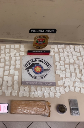 Polícias Civil e Militar apreendem mais de 1,1 kg de drogas durante operação em Cerqueira César