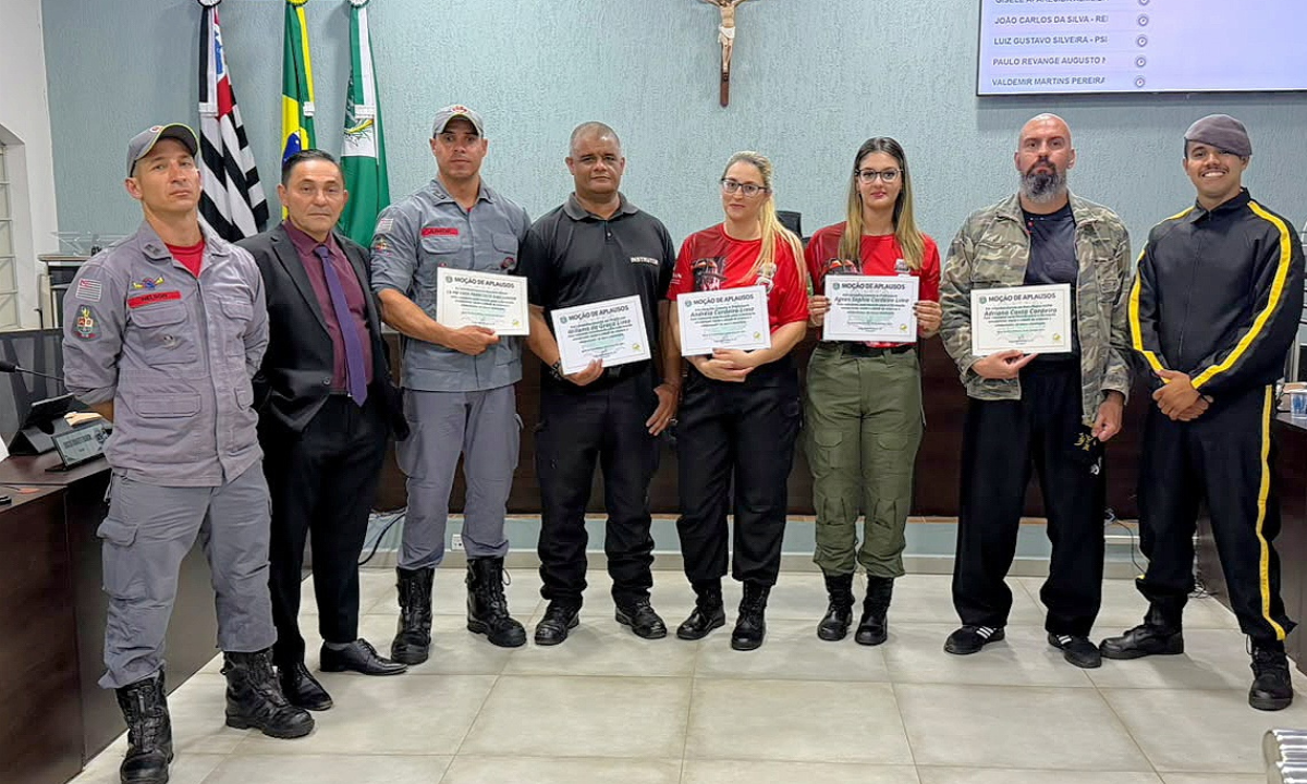 Bombeiro Junior recebe Moção de Aplausos por participação em atividade com alunos em Águas de Santa Bárbara