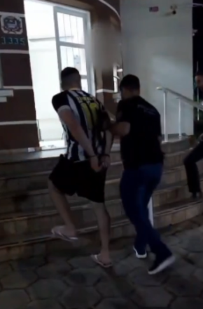 Polícia Civil prende homem suspeito de agredir e perseguir mulher em Cerqueira César